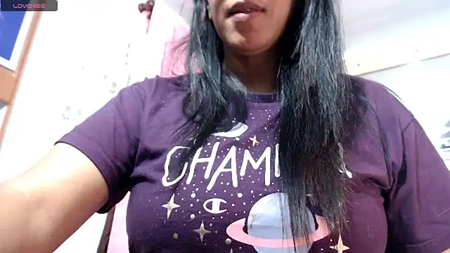 Snapshot of Bekkakinky chatting on 09/14/25, 09:36 Bekkakinky online show from 09/14/25, 09:36