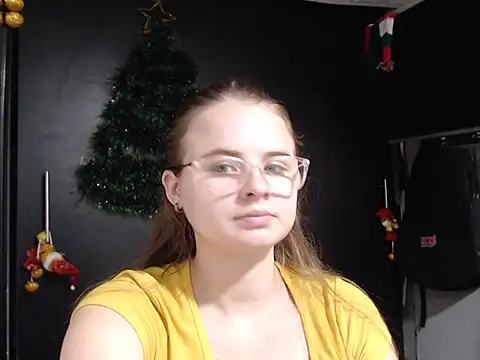 Snapshot of HellenMiyer1111 chatting on 12/26/24, 09:15 HellenMiyer1111 online show from 12/26/24, 09:15