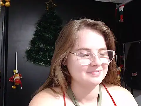 Snapshot of HellenMiyer1111 chatting on 12/30/24, 10:01 HellenMiyer1111 online show from 12/30/24, 10:01