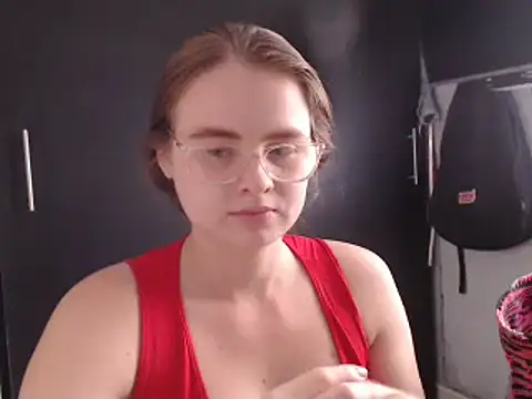Snapshot of HellenMiyer1111 chatting on 01/25/25, 04:24 HellenMiyer1111 online show from 01/25/25, 04:24