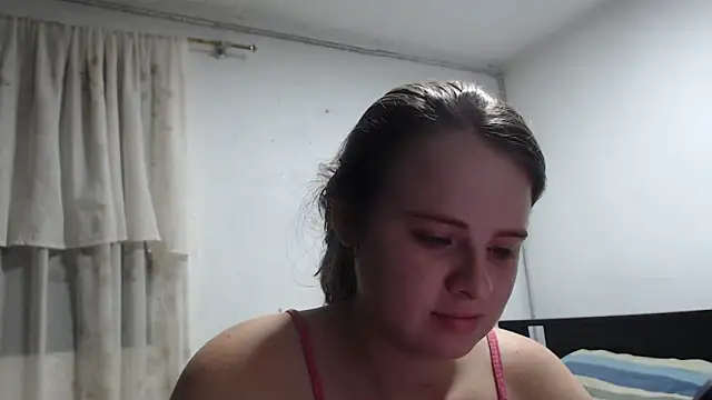 Snapshot of HellenMiyer1111 chatting on 10/03/25, 02:58 HellenMiyer1111 online show from 10/03/25, 02:58