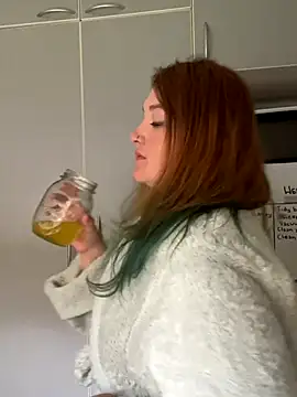 Demure Whore online show from 10/06/25, 02:53