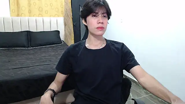 Snapshot of Elio-cam chatting on 01/21/25, 07:26 Elio-cam online show from 01/21/25, 07:26