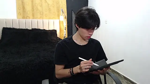 Snapshot of Elio-cam chatting on 02/23/25, 09:00 Elio-cam online show from 02/23/25, 09:00