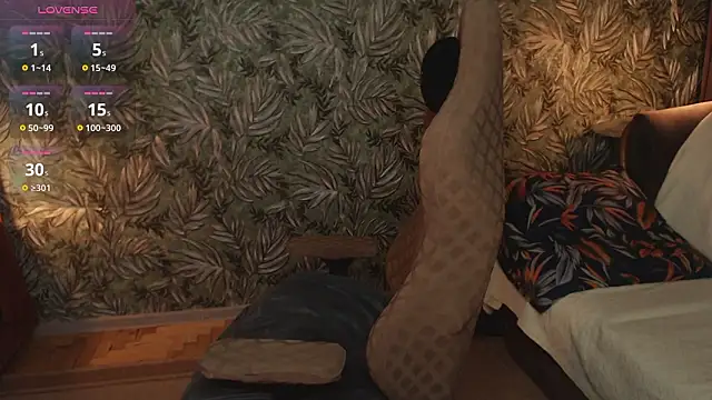 Snapshot of moi_sofi chatting on 02/19/26, 07:32 moi sofi online show from 02/19/26, 07:32