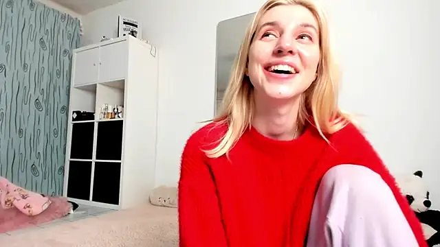 KenzieDawton online show from 12/15/24, 05:13