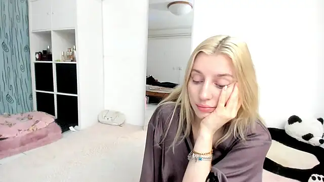 KenzieDawton online show from 02/25/26, 06:50