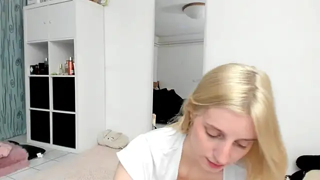 KenzieDawton online show from 03/21/26, 06:44