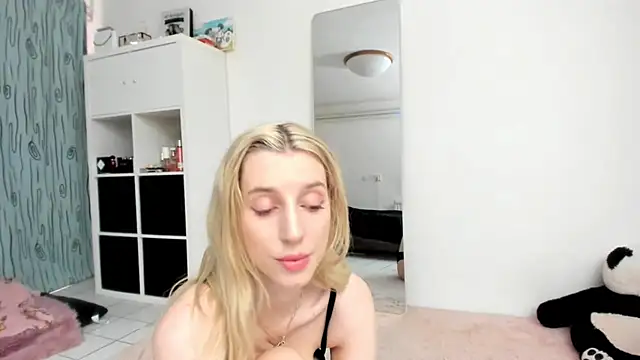 KenzieDawton online show from 07/02/26, 12:22