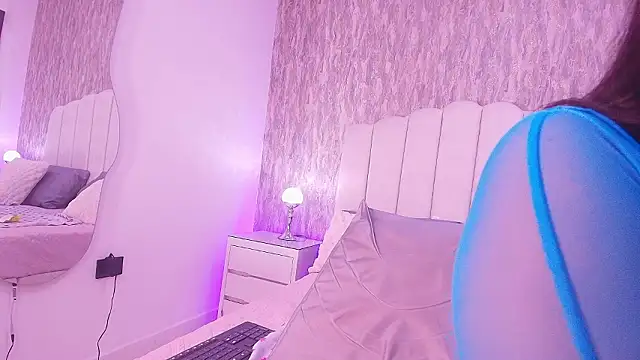 raven lilith  online show from 02/14/26, 03:14