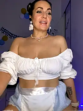 Snapshot of ImperialRice chatting on 10/02/25, 01:51 ImperialRice online show from 10/02/25, 01:51