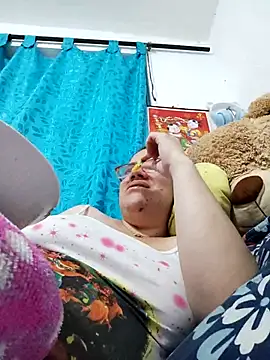 karlythothxh online show from 04/27/26, 08:51