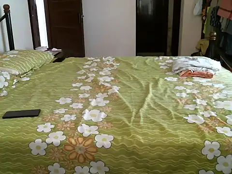 Slim India online show from 06/18/26, 03:29