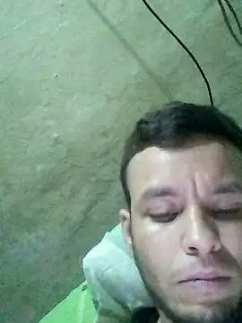 Snapshot of squirt_and_sex chatting on 12/20/24, 09:11 squirt and sex online show from 12/20/24, 09:11