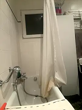 shehandme online show from 10/05/25, 02:59