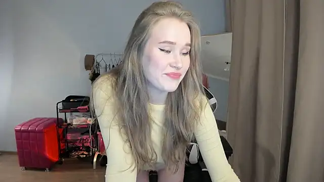 Snapshot of sexxy_potatoes chatting on 11/07/25, 01:44 sexxy potatoes online show from 11/07/25, 01:44