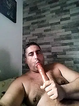 ADRIAN ADI40 online show from 10/05/25, 06:45