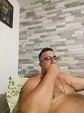 ADRIAN ADI40 online show from 05/25/26, 06:14