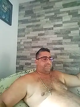 ADRIAN ADI40 online show from 06/03/26, 03:28