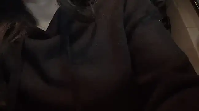 Tw Zoella online show from 02/04/25, 04:08