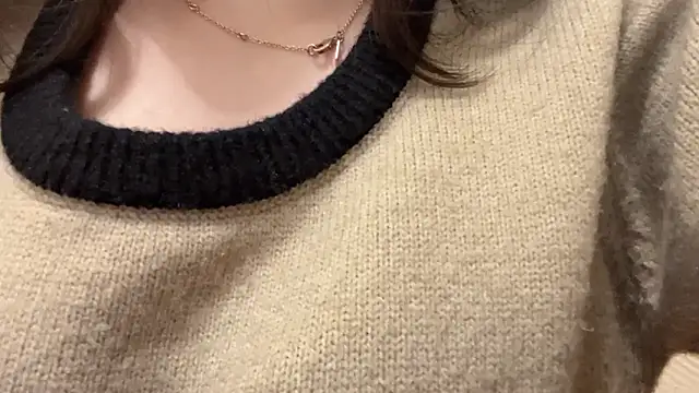 Tw Zoella online show from 02/12/25, 07:44