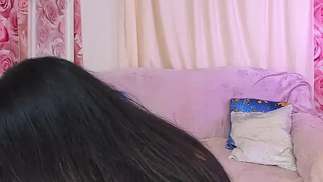 ClaireWarner online show from 11/04/25, 02:38