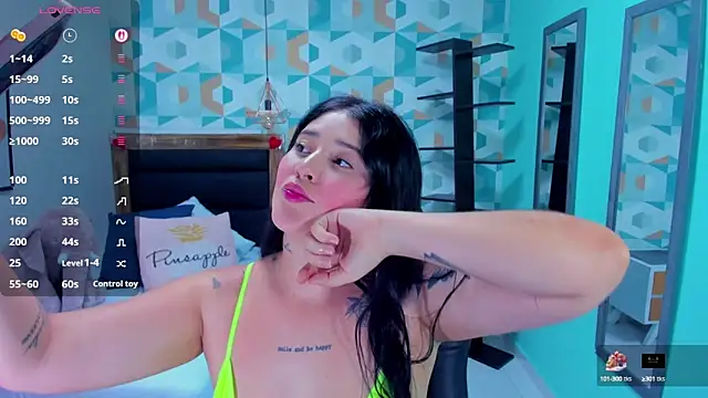 BIANCAROY1 online show from 10/10/25, 06:51