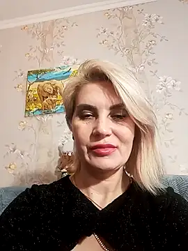 JennyOMay online show from 12/30/24, 07:04