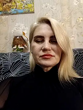 JennyOMay online show from 10/28/25, 03:58