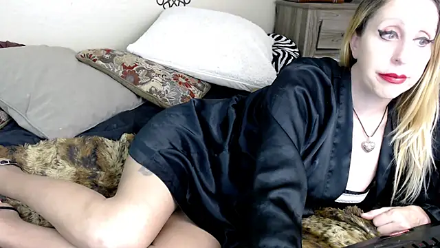 Lourdesnoirxh online show from 03/02/26, 05:41