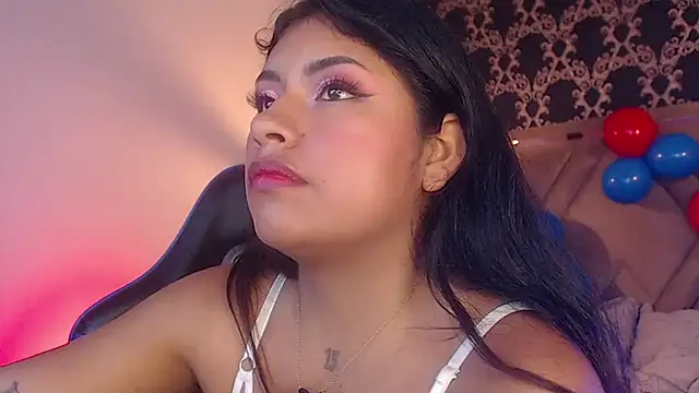 Snapshot of ChantalPetit chatting on 07/04/26, 02:12 ChantalPetit online show from 07/04/26, 02:12
