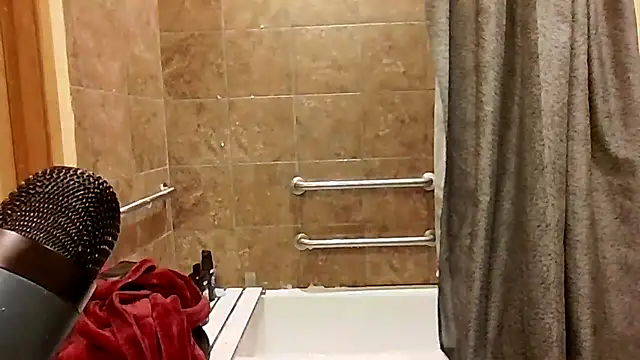 Maculine Stayr online show from 10/25/25, 03:36