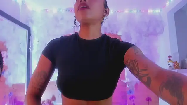 kelly thomson online show from 03/04/25, 09:22