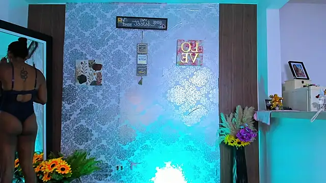 kelly thomson online show from 09/30/25, 11:43