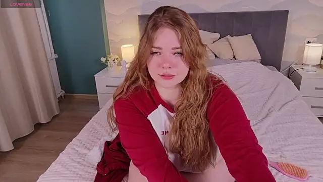 Tori cat online show from 04/16/26, 03:13