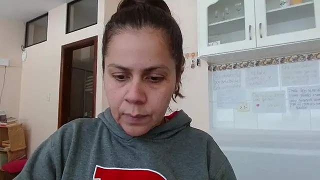 Sara Brandon online show from 09/18/25, 04:31