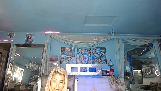 Snapshot of ADRIANNA_FOX chatting on 02/08/25, 06:43 ADRIANNA FOX online show from 02/08/25, 06:43