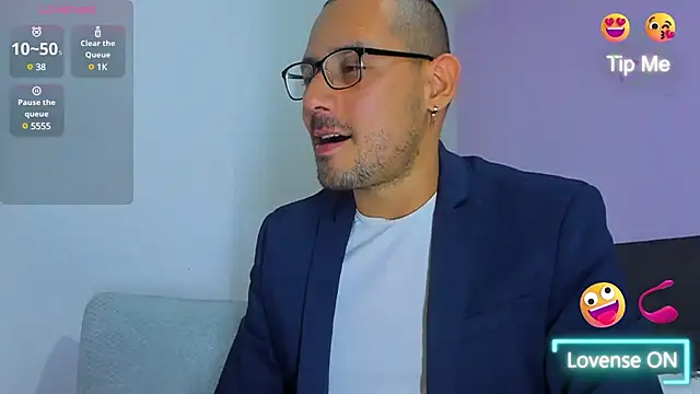 jhonyalzate2 online show from 12/28/24, 03:26