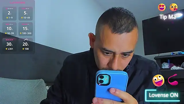 jhonyalzate2 online show from 02/03/25, 01:30