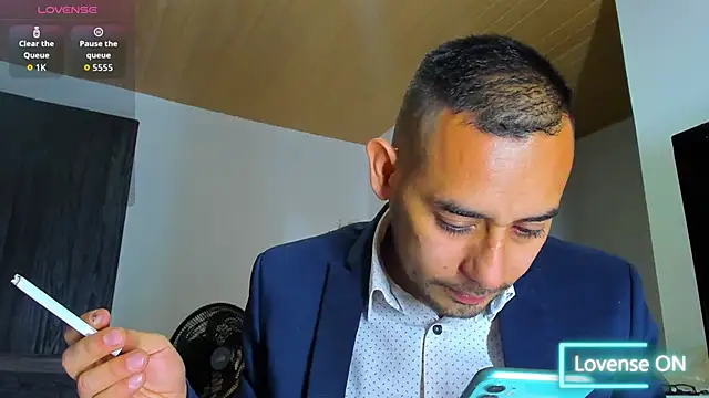 jhonyalzate2 online show from 11/06/25, 02:56