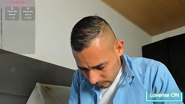 jhonyalzate2 online show from 03/06/26, 03:14