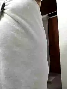 Vicky Rosse online show from 12/05/24, 03:28