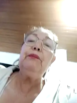 Vicky Rosse online show from 02/08/25, 07:38