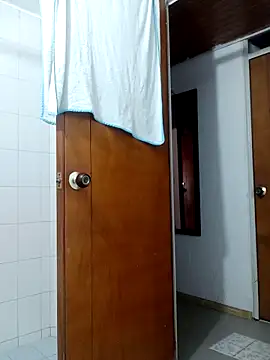 Vicky Rosse online show from 02/12/25, 04:33