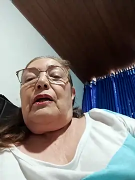 Vicky Rosse online show from 10/14/25, 05:03