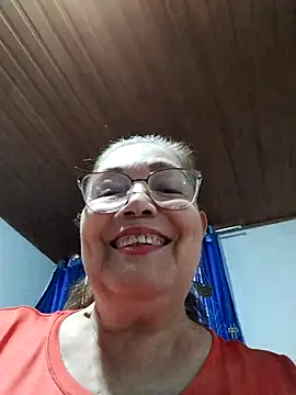 Vicky Rosse online show from 11/11/25, 07:47