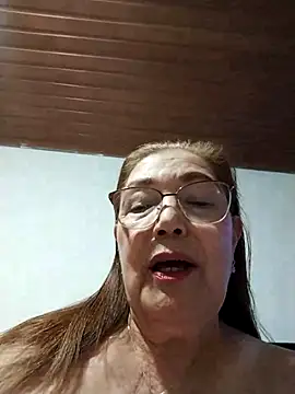 Vicky Rosse online show from 12/18/25, 05:08