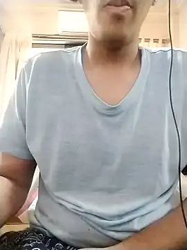 otyboy12 online show from 12/18/24, 07:04