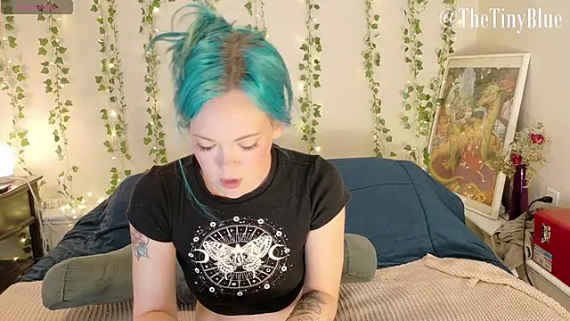 thetinyblue online show from 09/18/25, 04:09