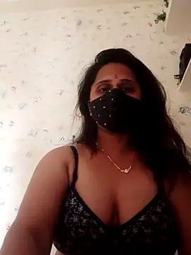 Indiantina online show from 12/24/24, 08:33